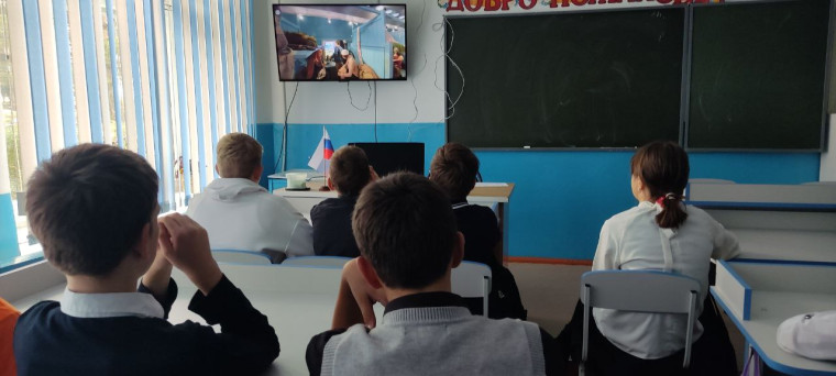 Информационный час "Война для меня – это…".